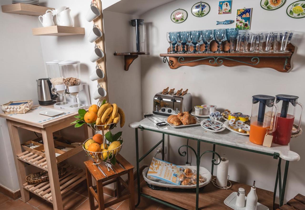 La Casa Degli Angeli Acomodação com café da manhã Salerno Exterior foto