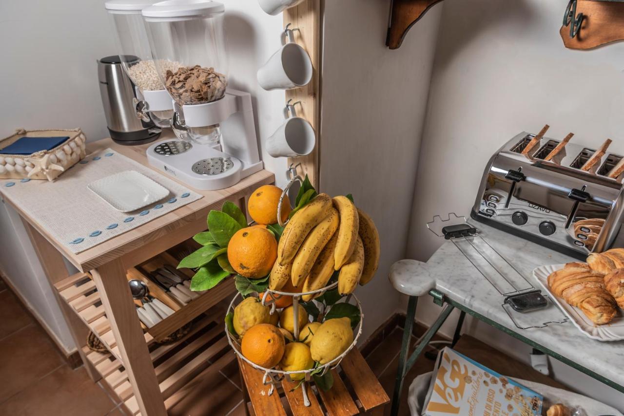La Casa Degli Angeli Acomodação com café da manhã Salerno Exterior foto