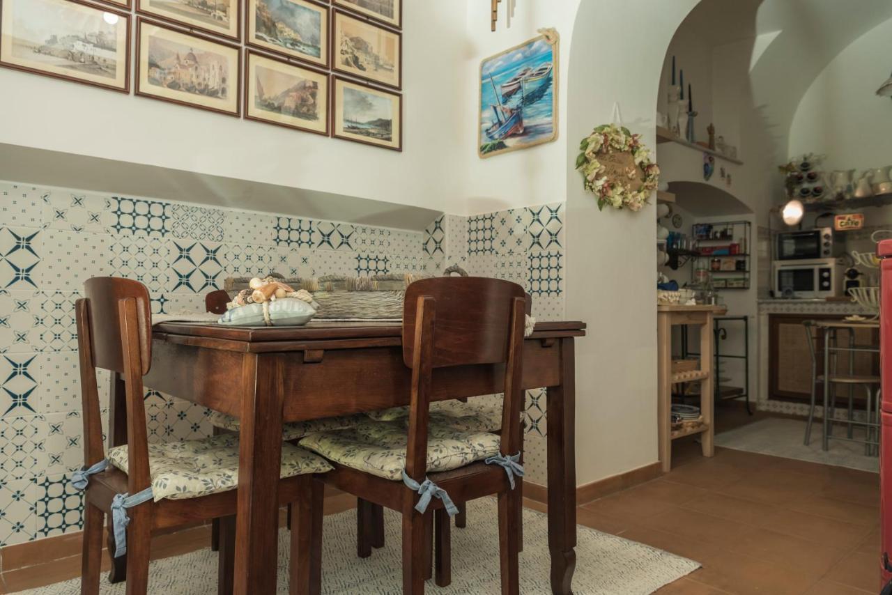 La Casa Degli Angeli Acomodação com café da manhã Salerno Exterior foto