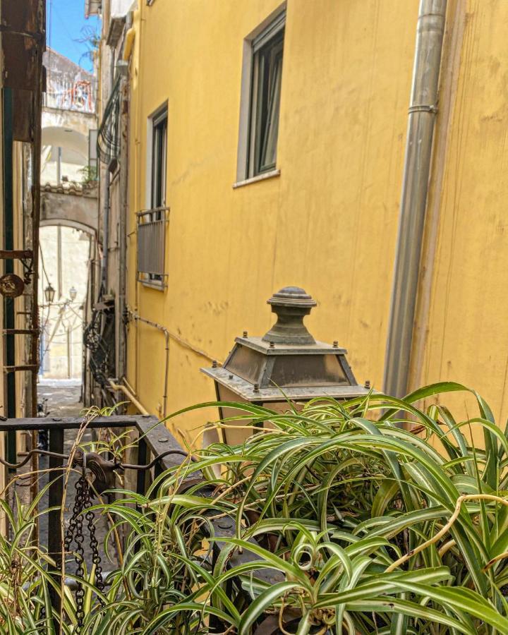 La Casa Degli Angeli Acomodação com café da manhã Salerno Exterior foto